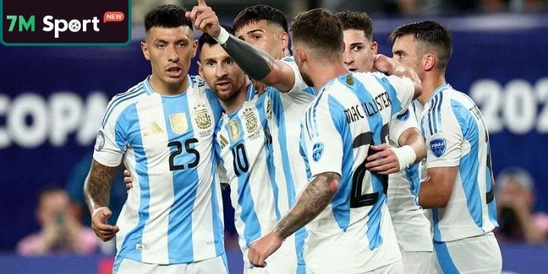 Argentina ổn định hơn Ai Cập lì lợm phản công nhanh